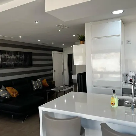 Modern In La Nogalera