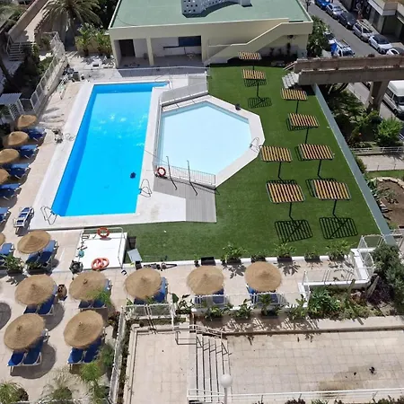 Modern In La Nogalera טורמולינוס