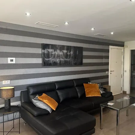 Modern In La Nogalera Lägenhet Torremolinos