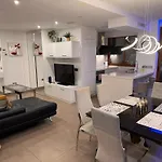 Modern In La Nogalera Apartment