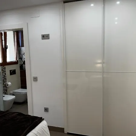 アパート Modern In La Nogalera *