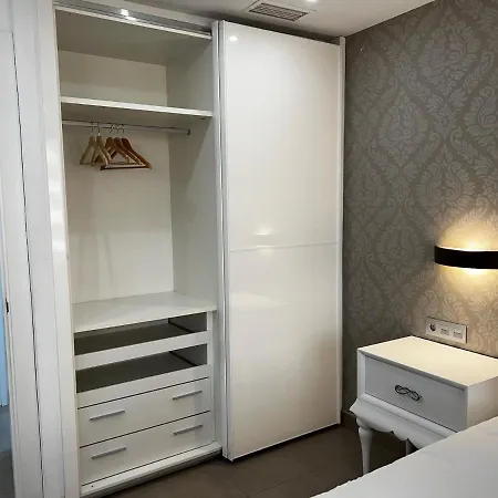 Modern In La Nogalera *